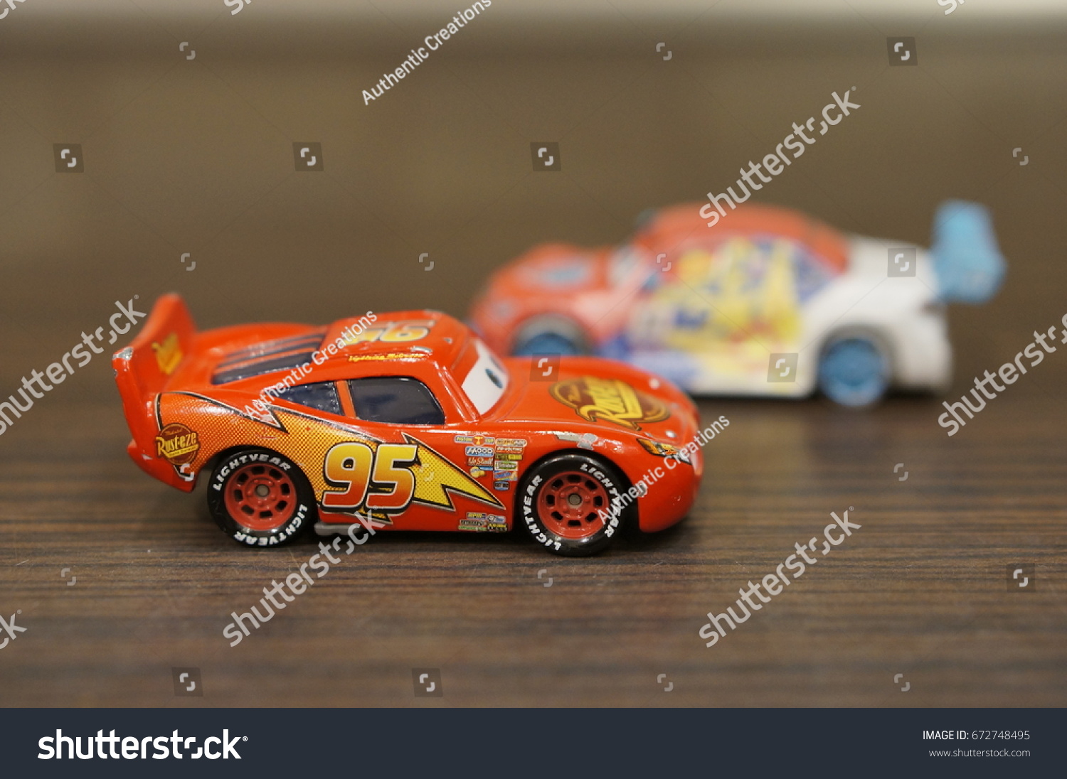 wooden lightning mcqueen