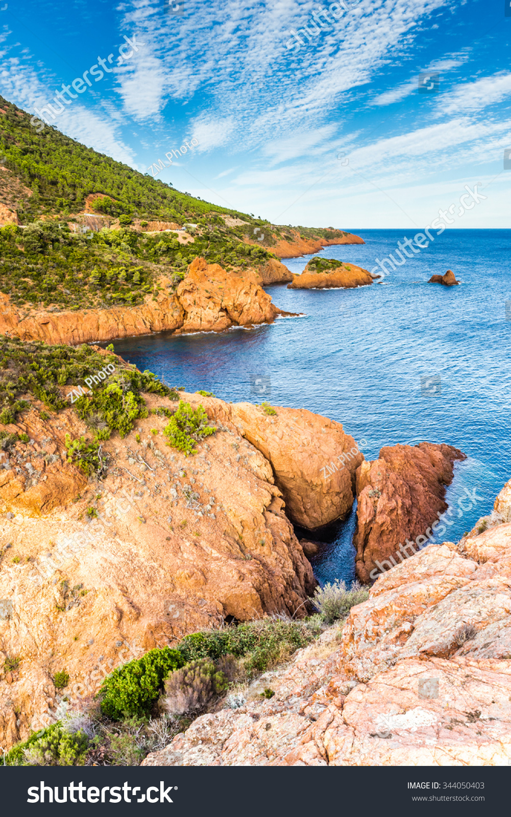 Red Rocks Of Esterel Massif And Plants During Summer Day-French Riviera ...