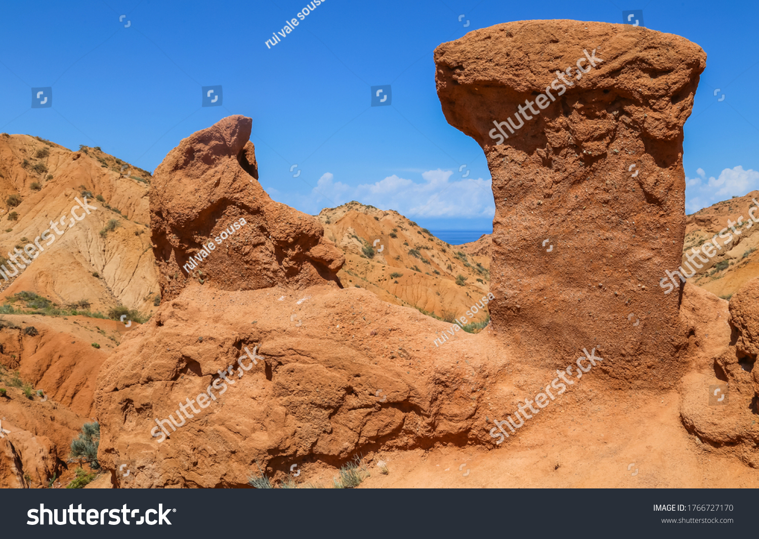  Coral Classic  Template Design Featuring Red Sandstone Rock Formations