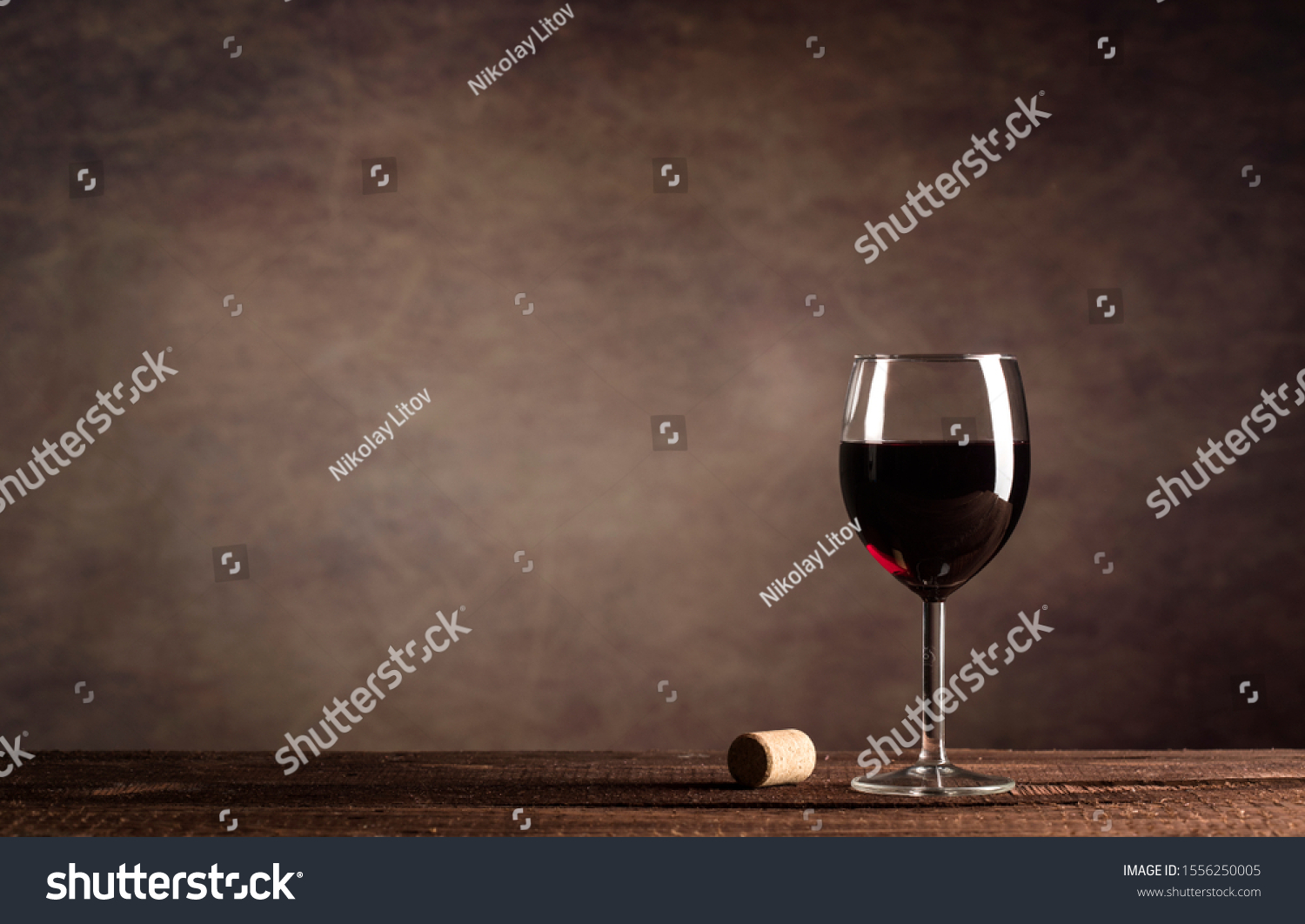 Red Wine Glass On Dark Background Stock Photo 1556250005 | Shutterstock