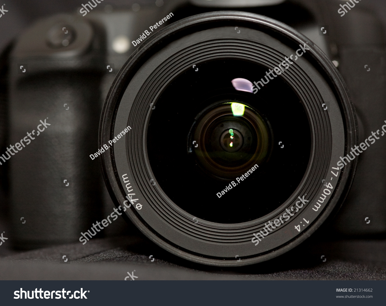 Reflection Camera Lens Stock Photo 21314662 - Shutterstock