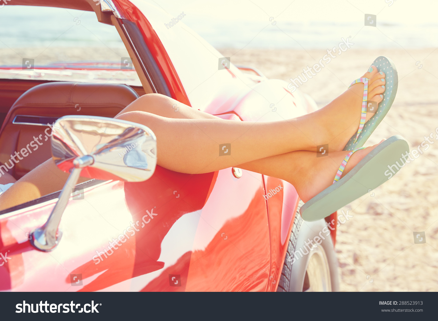 Woman Legs Car 13 714 Ảnh Vector Và Hình Chụp Có Sẵn Shutterstock