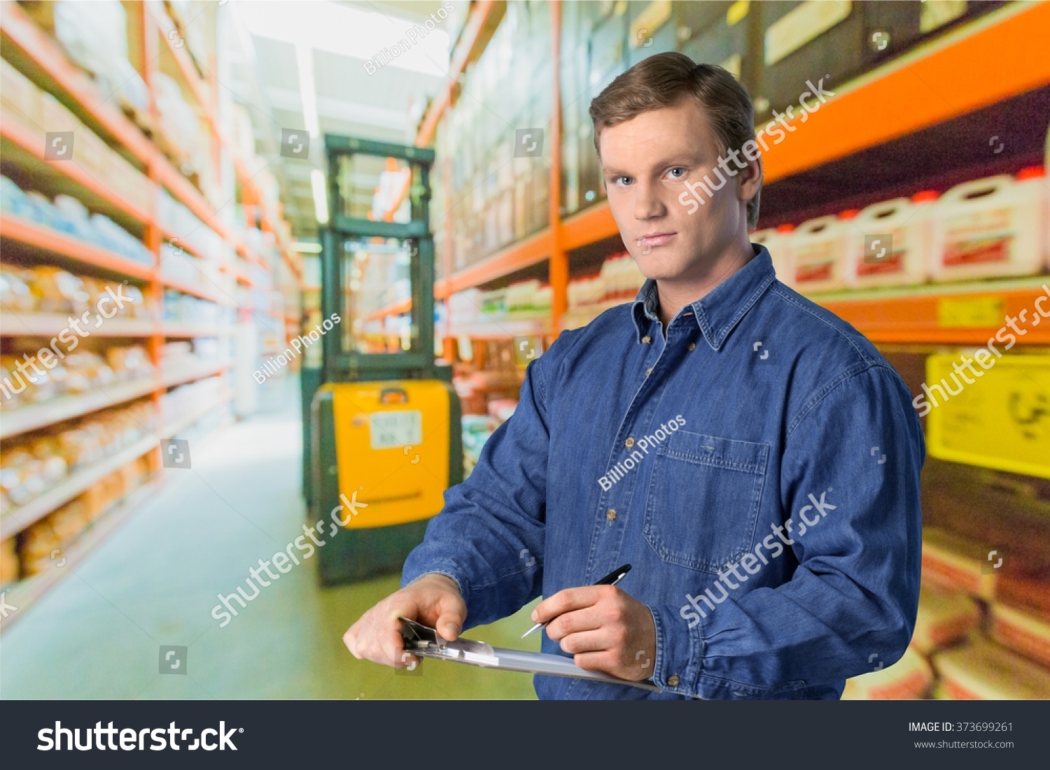 repairman-stock-photo-373699261-shutterstock