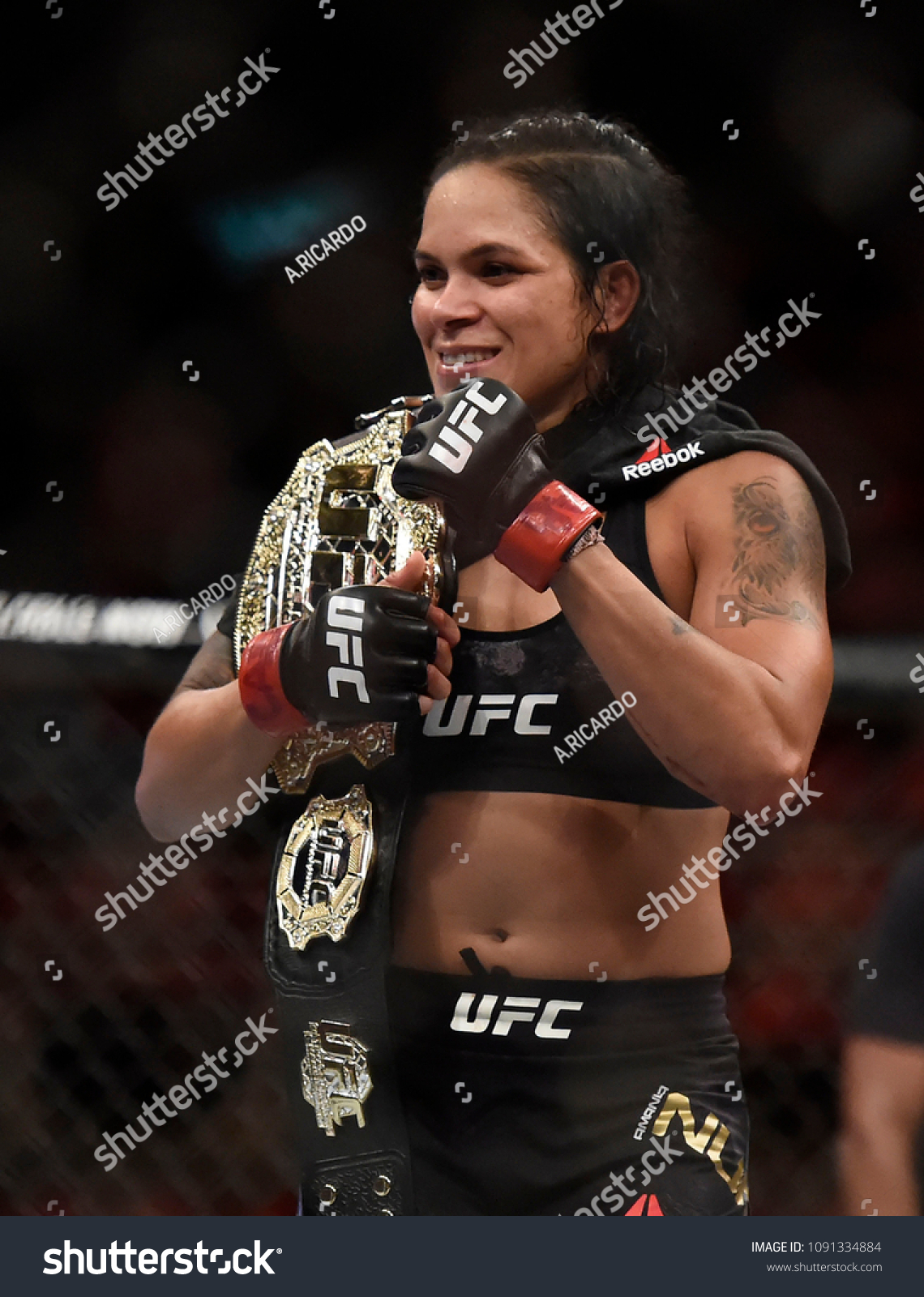 33 imágenes de Amanda nunes - Imágenes, fotos y vectores de stock