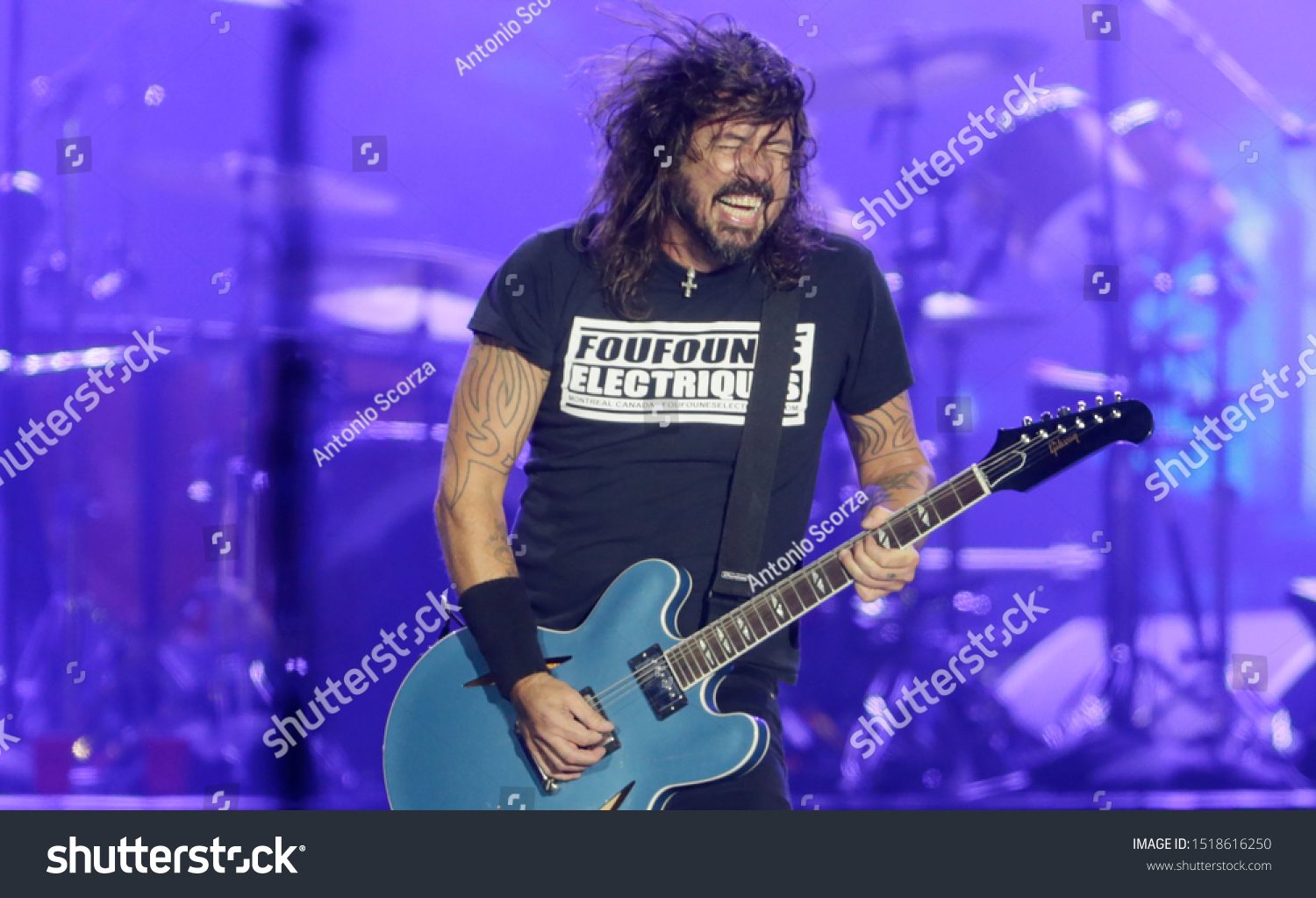 dave grohl the Fabricator barnes Associate in Nursingd Blue