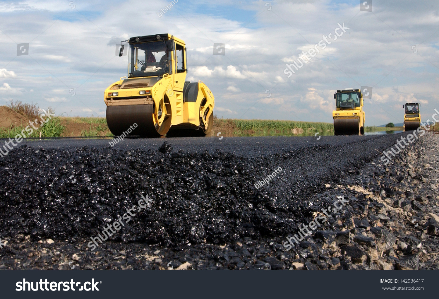 Road Paving Stock Photo 142936417 : Shutterstock