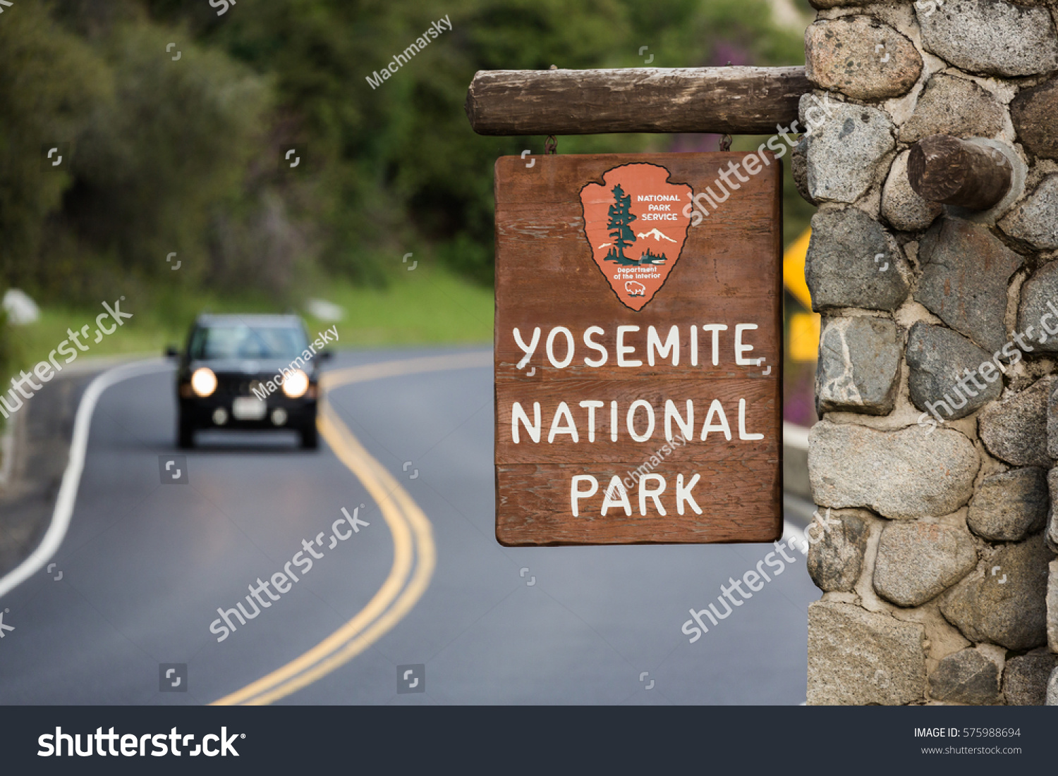 561 Yosemite national park sign Stock Photos, Images & Photography