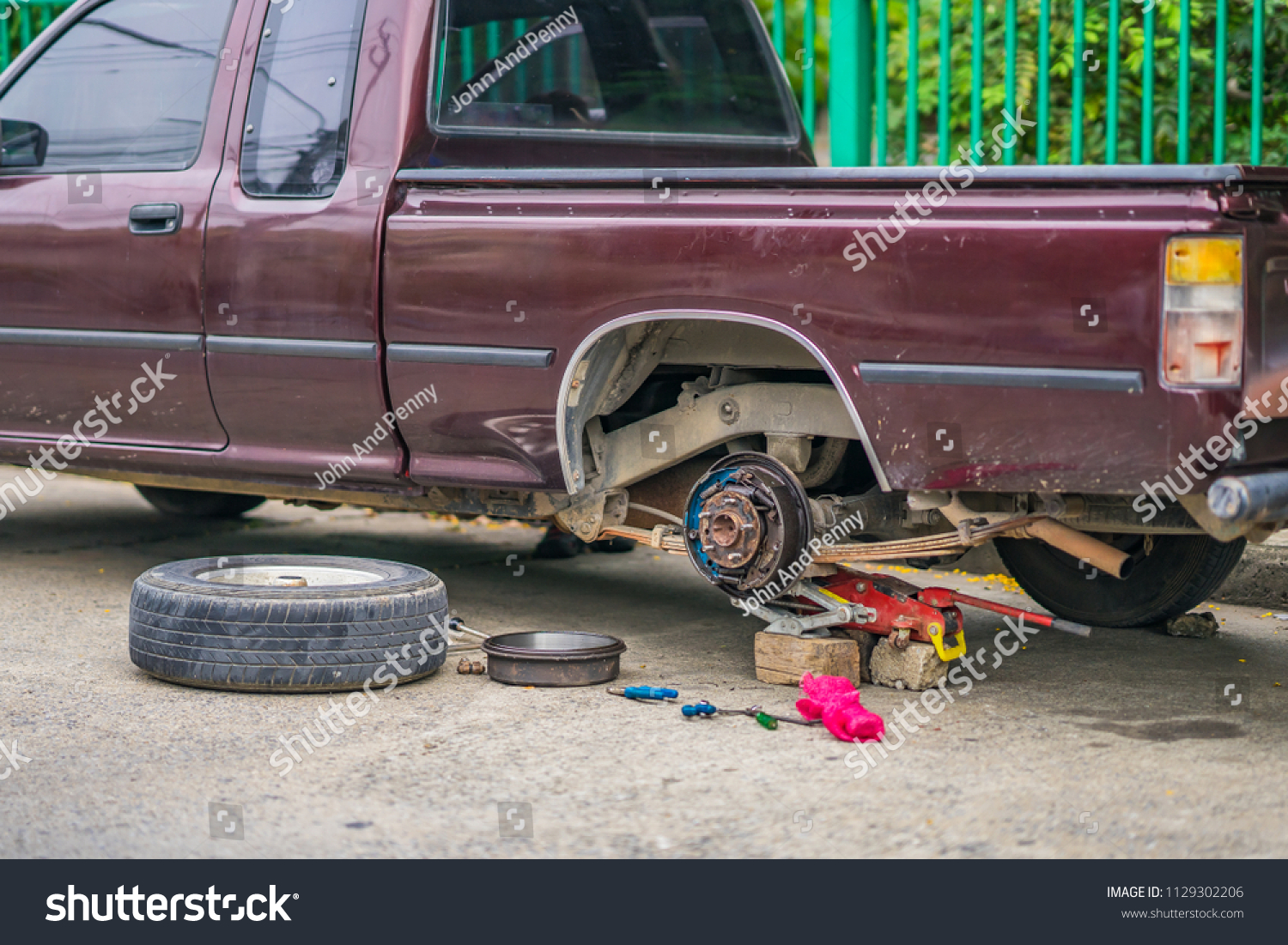 roadside car jack