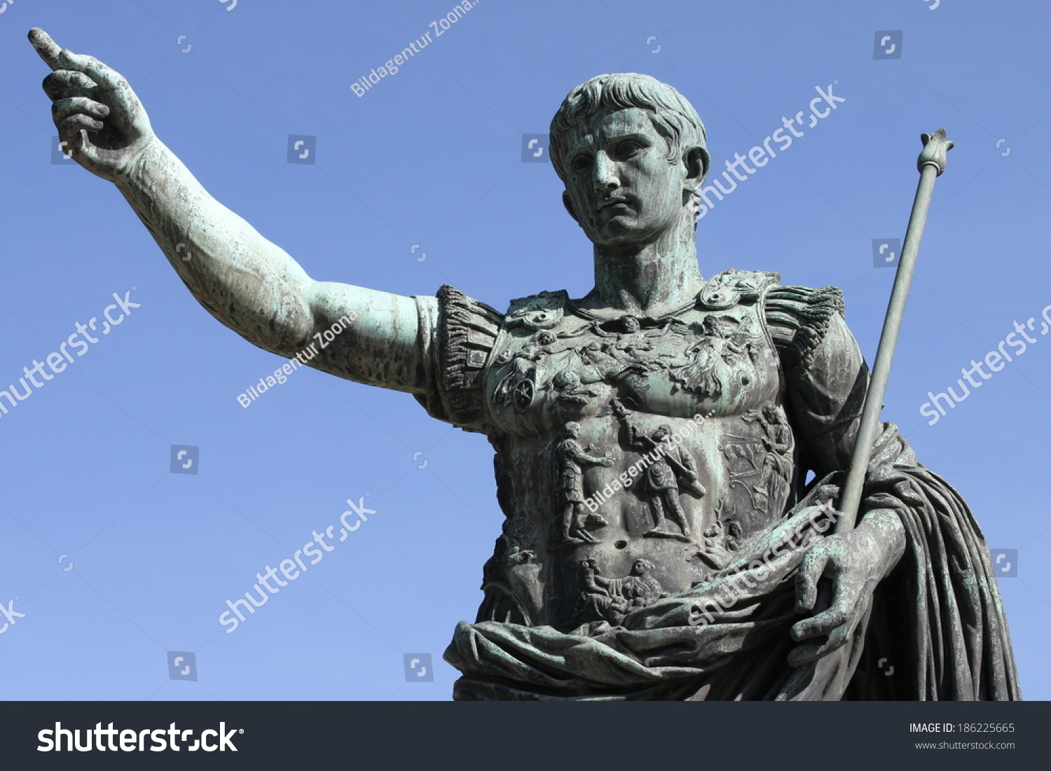 539 Roman empire crown Images, Stock Photos & Vectors | Shutterstock