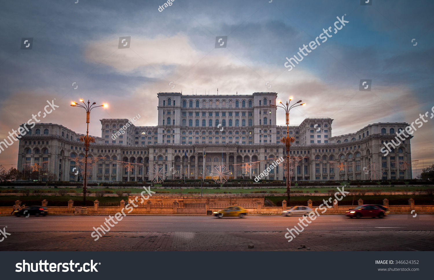 Romanian House People Bucharest the Building Stock Photo 346624352 ...