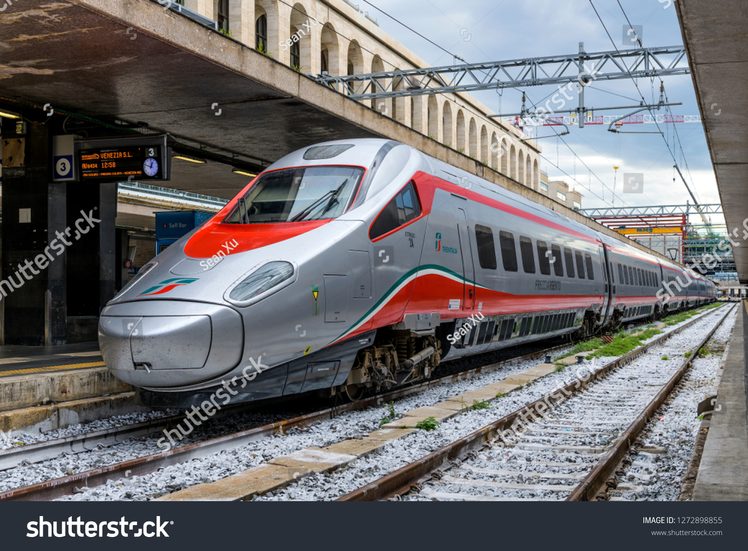 4 Etr 600 Images, Stock Photos & Vectors | Shutterstock