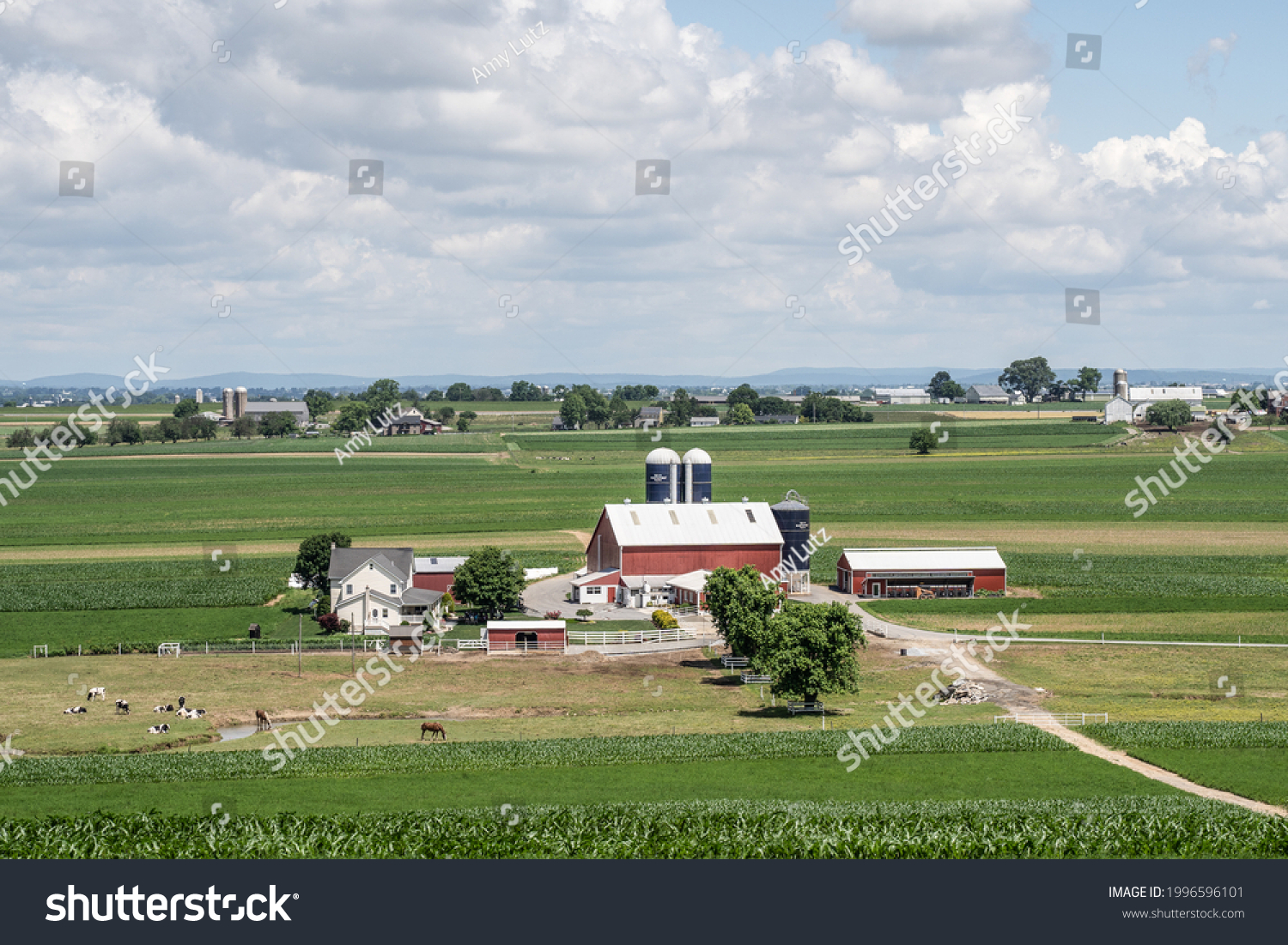 425 Amish Farm Scenes Images Stock Photos And Vectors Shutterstock