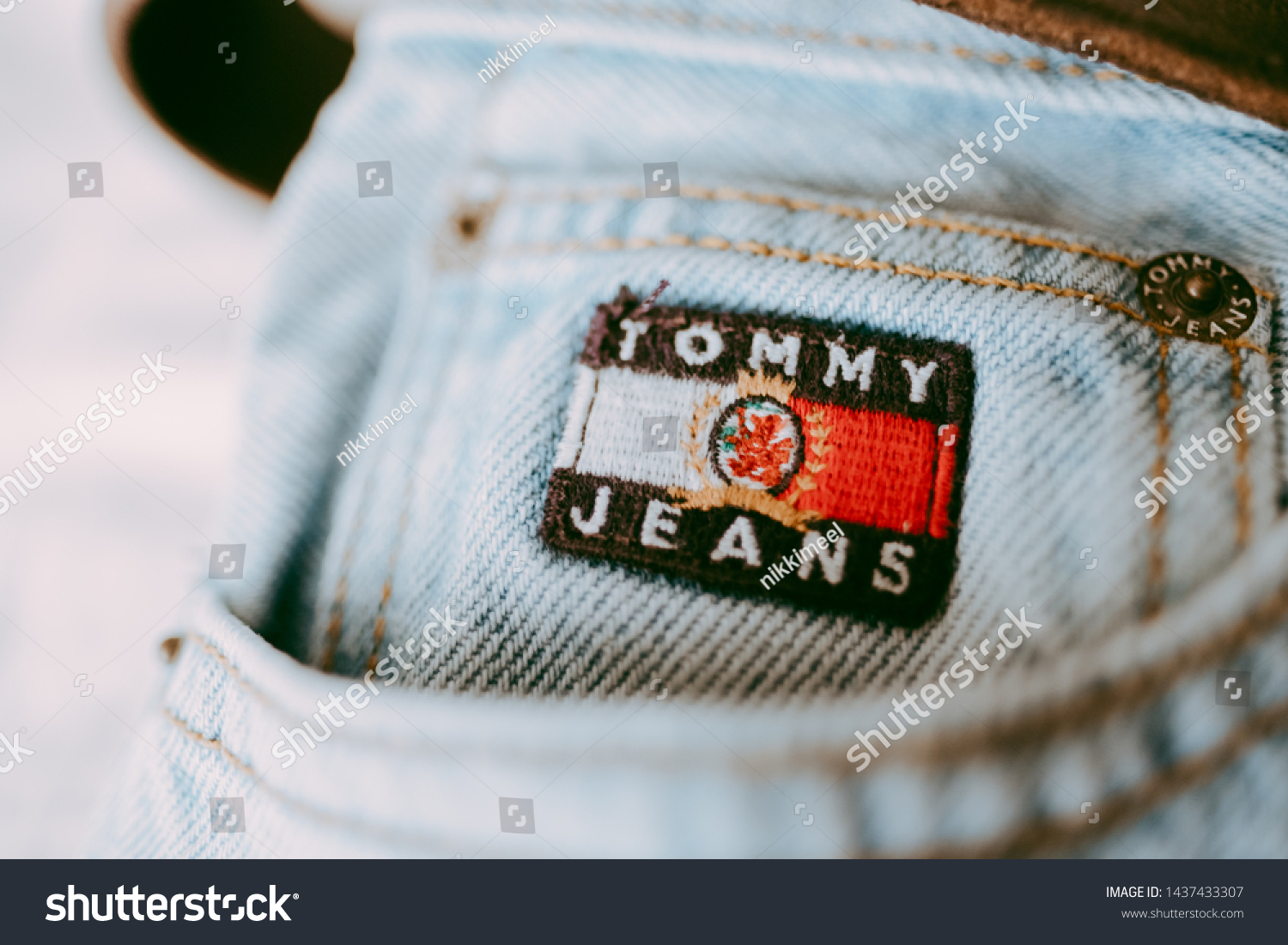 tommy jeans russia