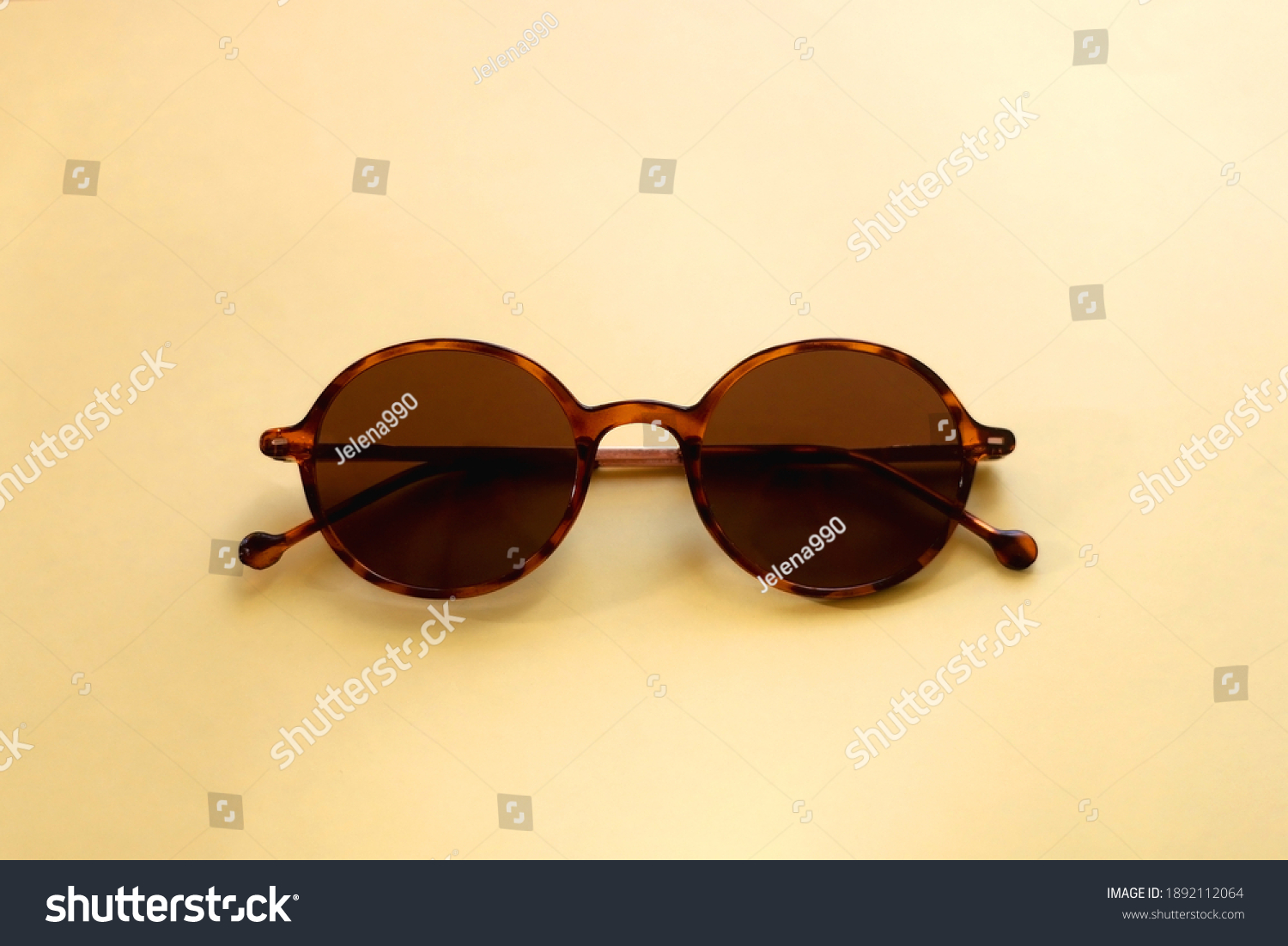 511 Tortoise sunglasses Stock Photos, Images & Photography | Shutterstock