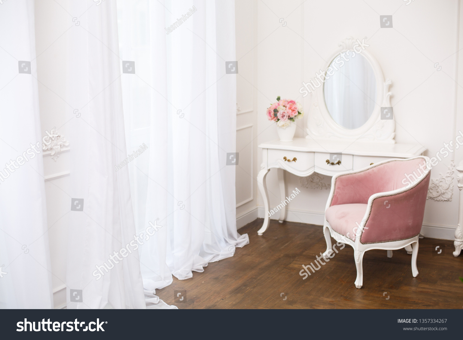 Royal Bedroom Boudoir Room Pink Soft Stockfoto Jetzt