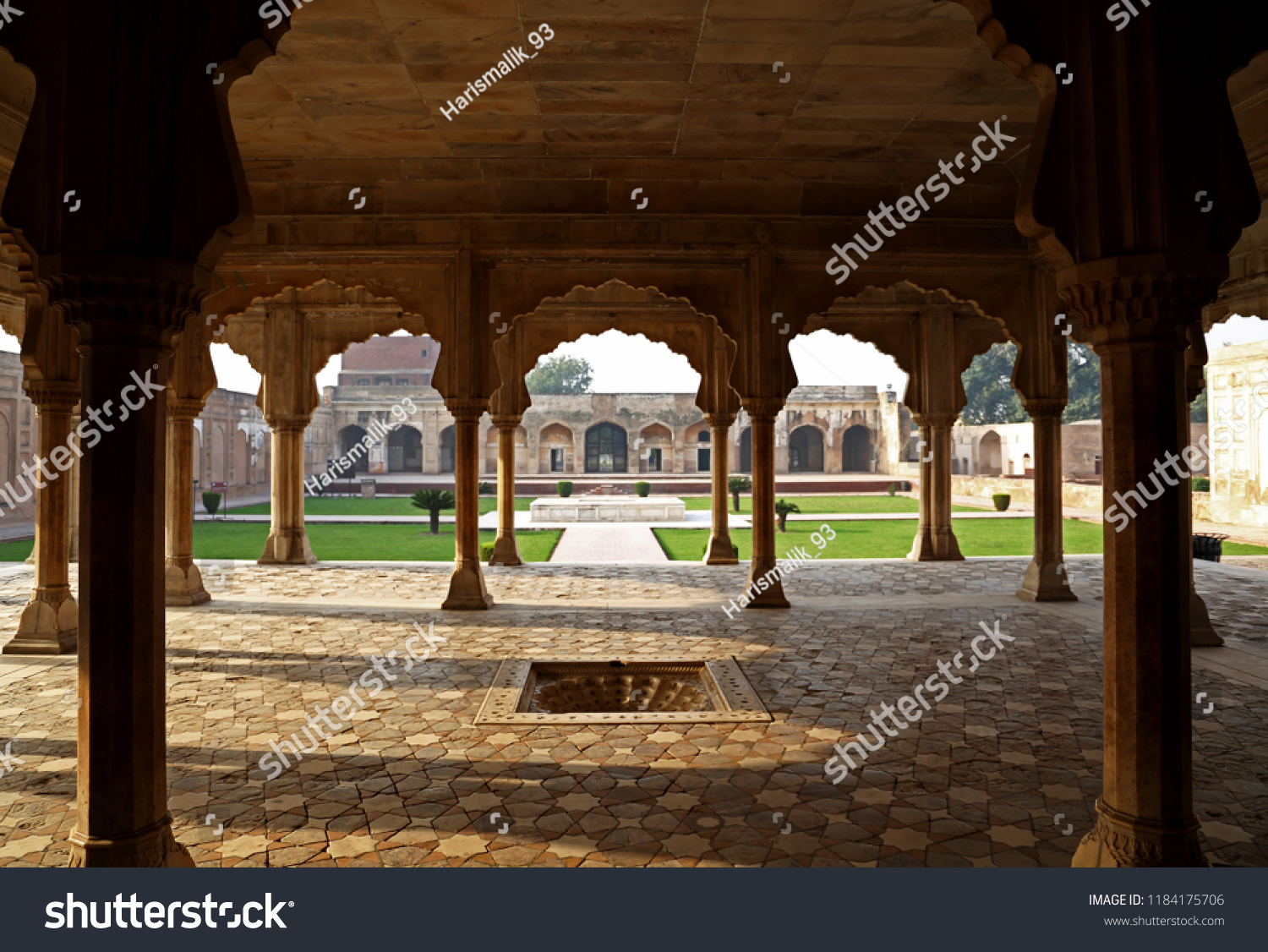 Royal Fort Lahore Stock Photo 1184175706 | Shutterstock