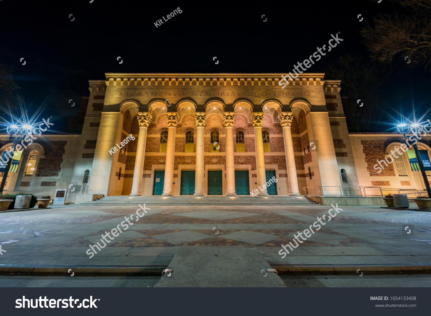 117 Sacramento Memorial Auditorium Images, Stock Photos & Vectors ...