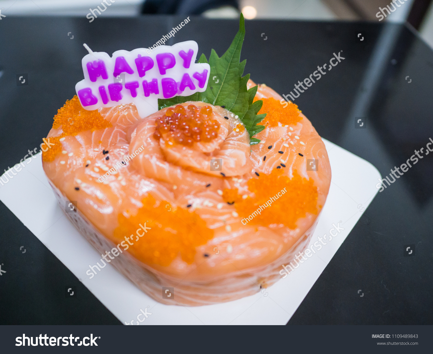 Salmon Sushi Cake Shape Happy Birthday Photo De Stock Modifiable