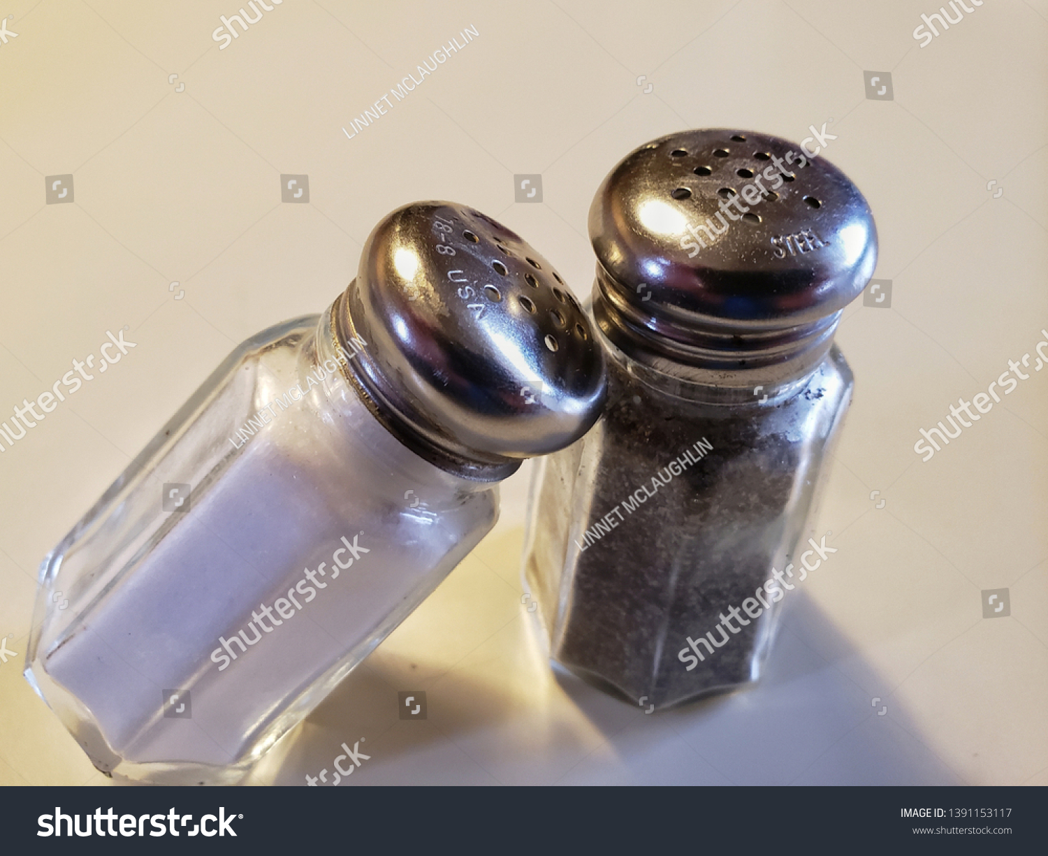 restaurant salt and pepper shakers