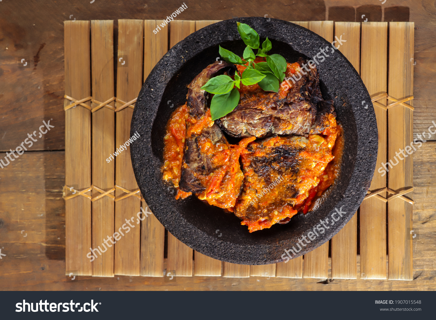 Sambal Santan Ikan Panggang Ikan Pari Stock Photo Edit Now 1907015548