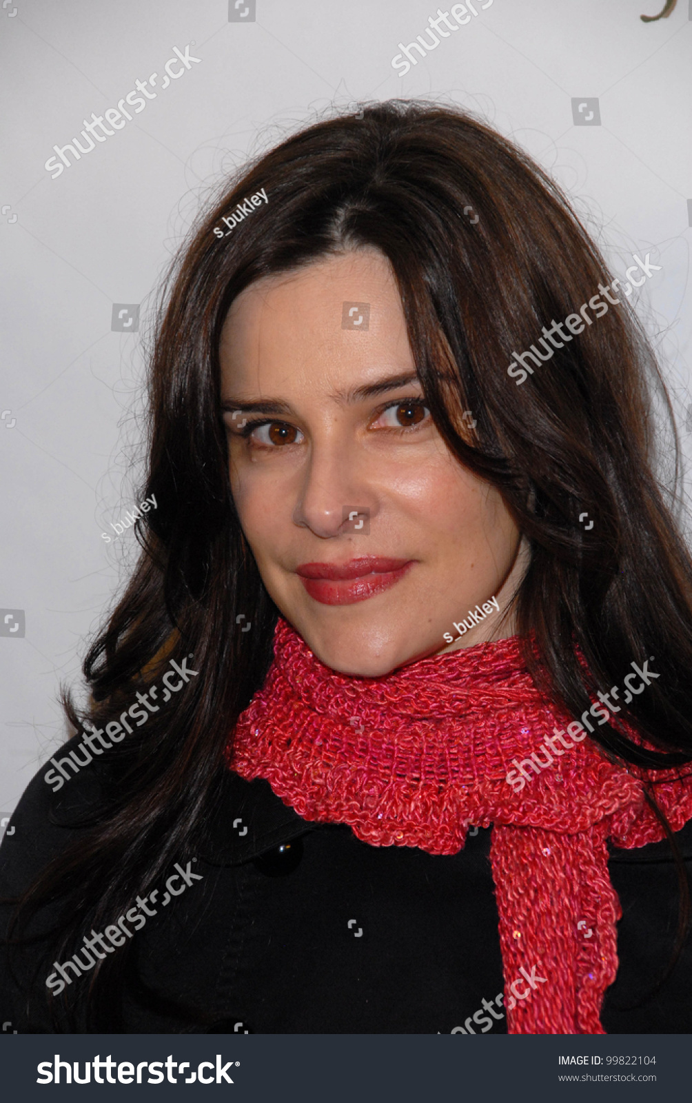 Sarah Lassez Sarah Lassez