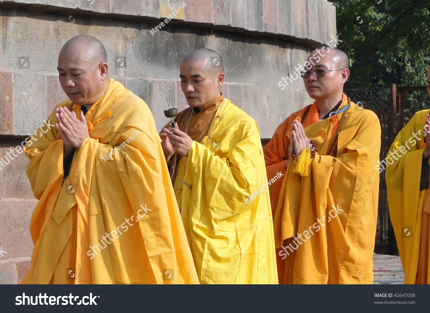 Sarnath India November 6 Japanese Monks Stock Photo (Edit Now) 42647038