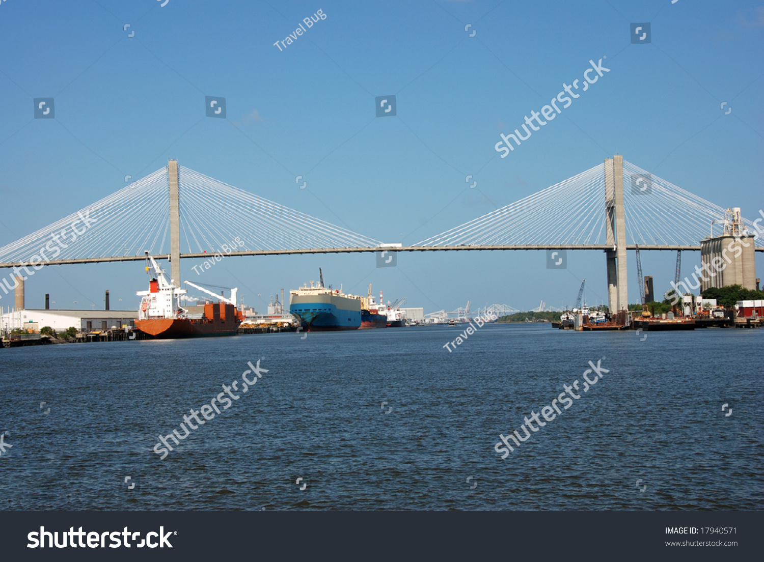 Savannah River Bridge Stock Photo 17940571 - Shutterstock