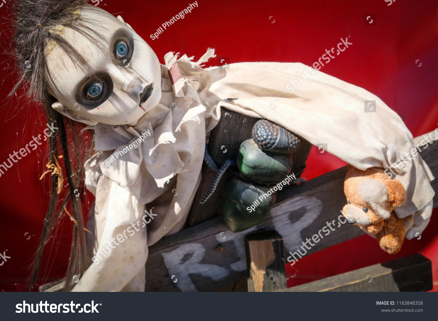 scary dolls for halloween