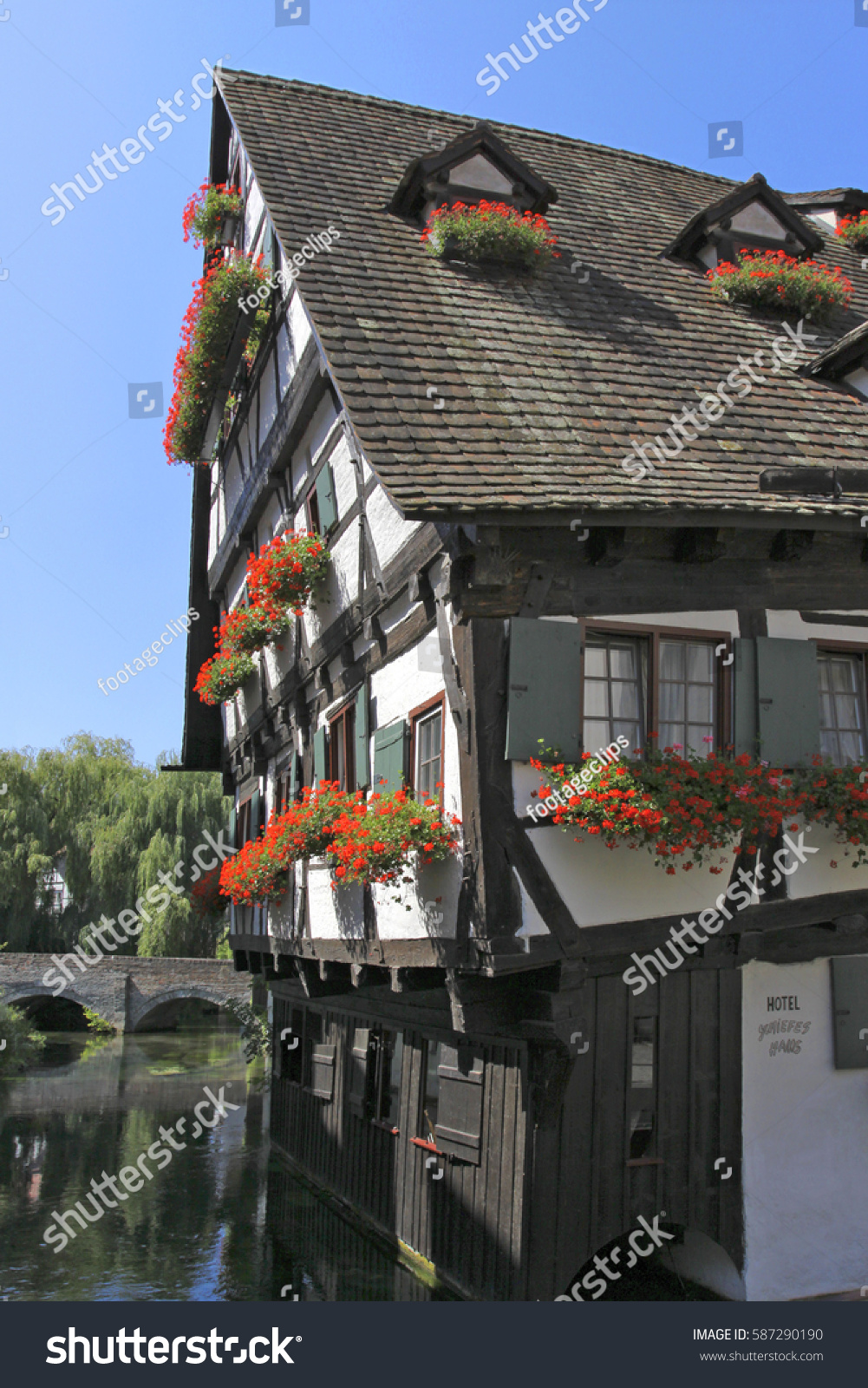 Schiefes Haus 1443 Old Town Ulm Stock Photo Edit Now 587290190