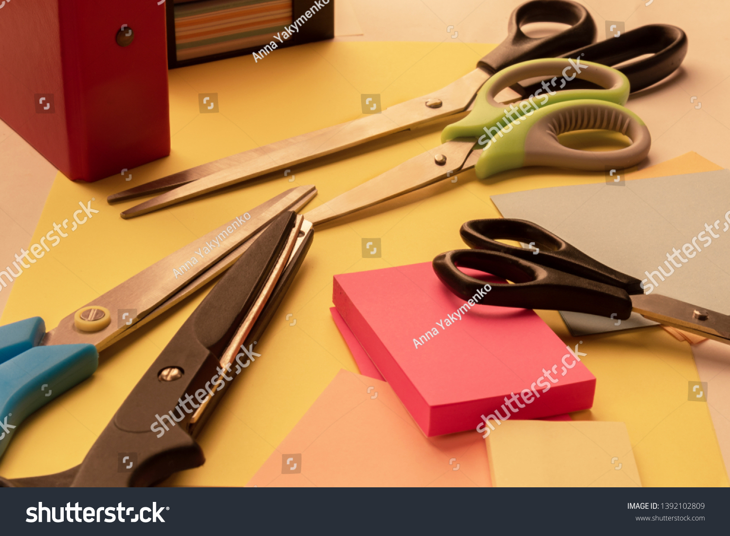 scissors with different shapes