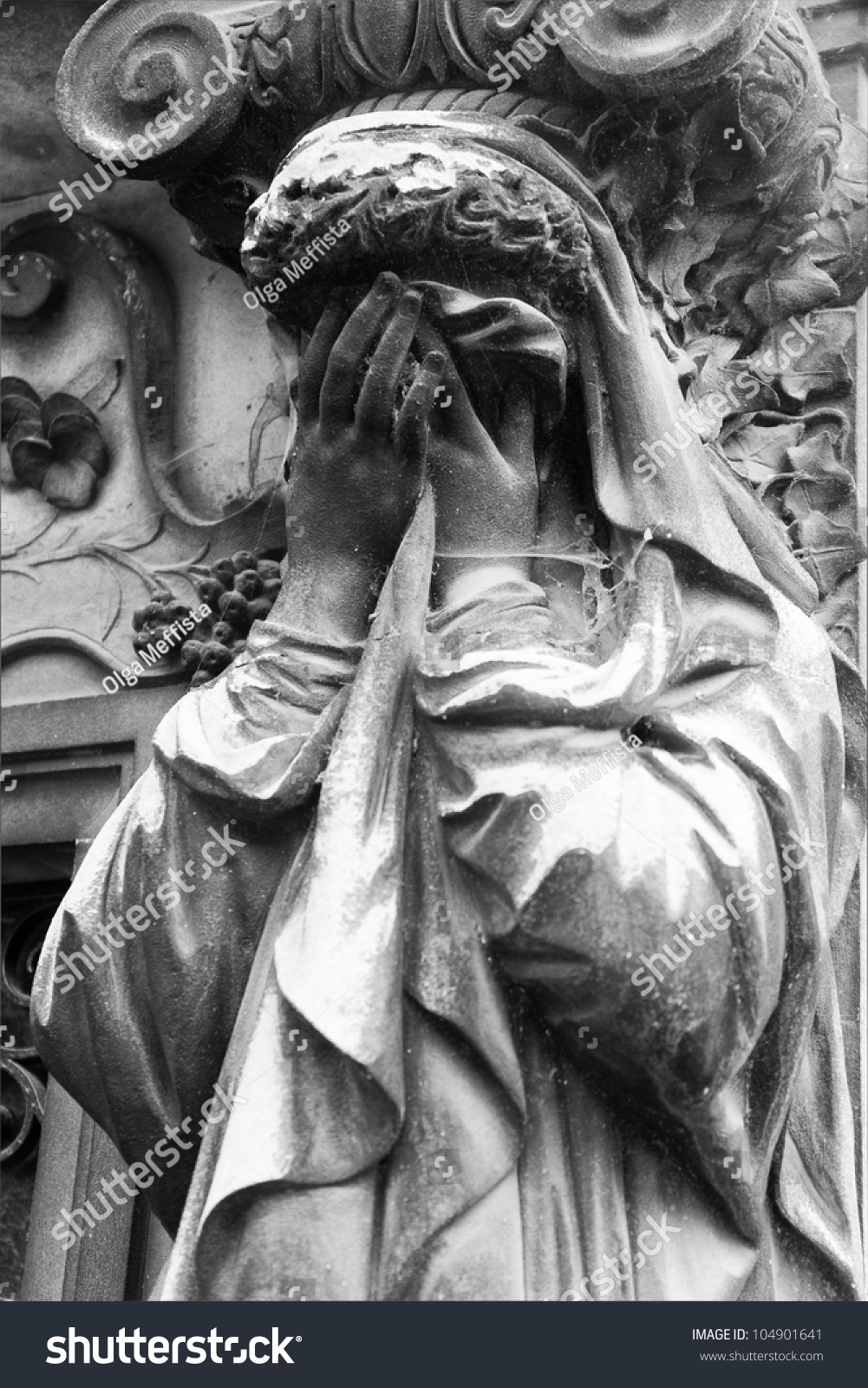 Sculptures From The Pere Lachaise Cemetery Paris, France (Dark Key ...