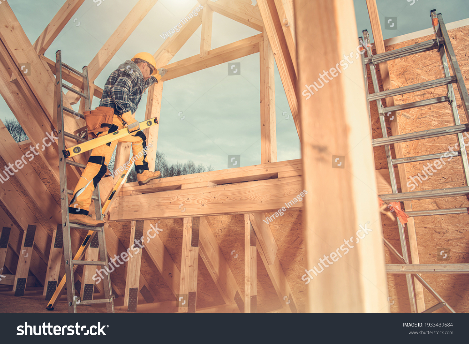 232,232 Construction worker building house Images, Stock Photos ...