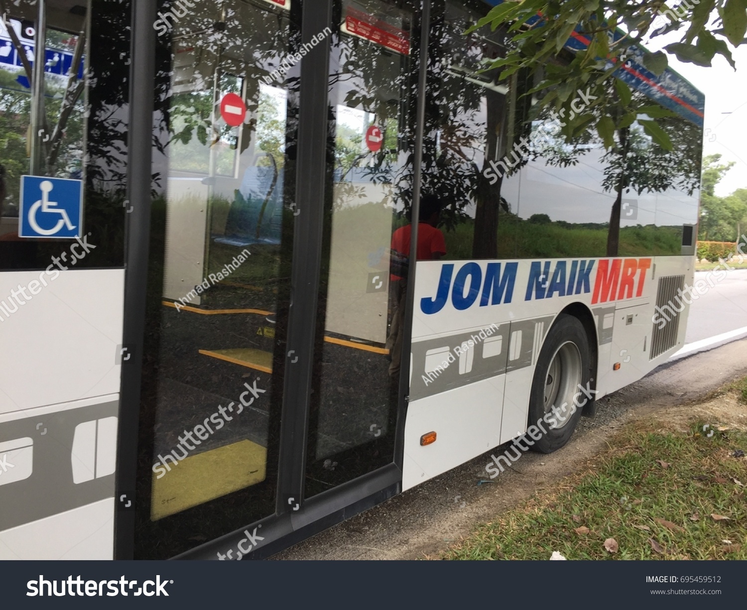 Selangor Malaysia August 2017 Feeder Bus Stock Photo Edit Now 695459512