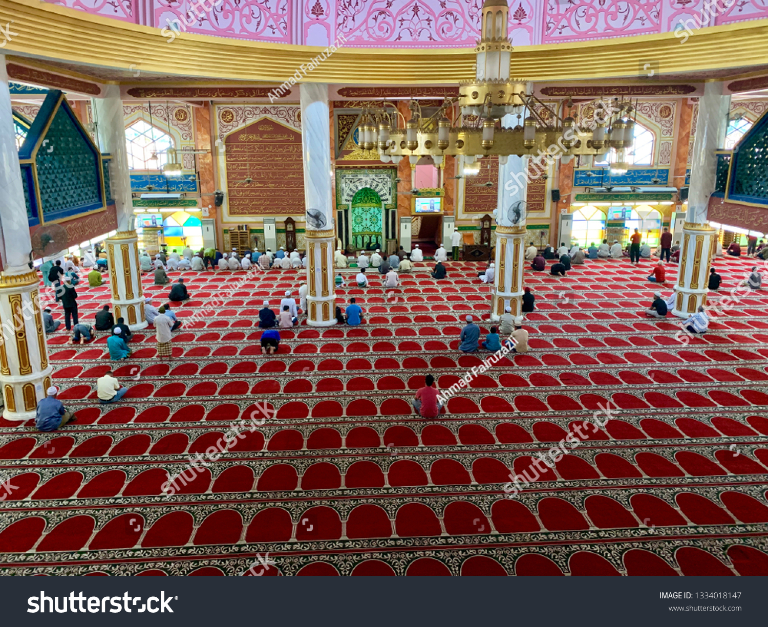 Selangormalaysia 8 March 2019 Beautiful Mosque Stock Photo Edit Now 1334018147