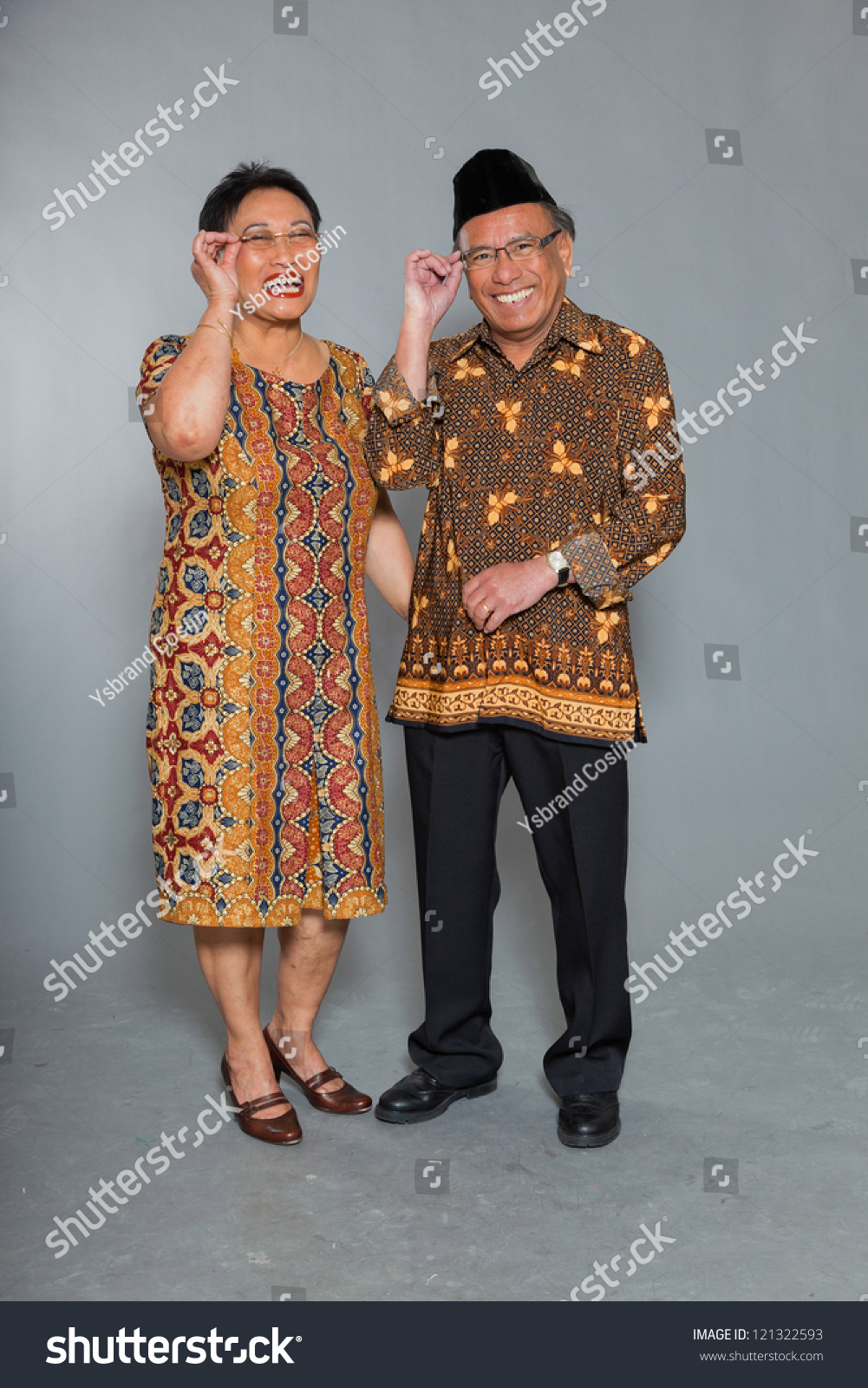 Senior Indonesian Couple Love 