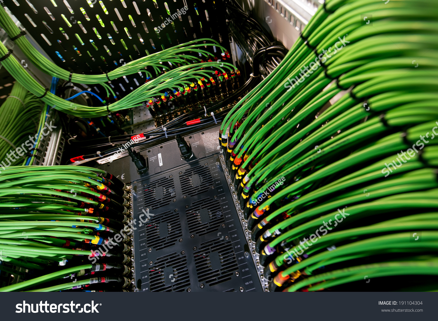 188,326 Green cable Images, Stock Photos & Vectors | Shutterstock