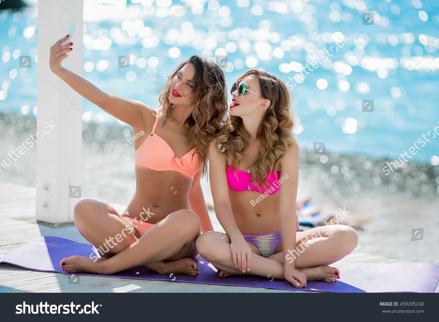 bikini lips selfie porn gallerie