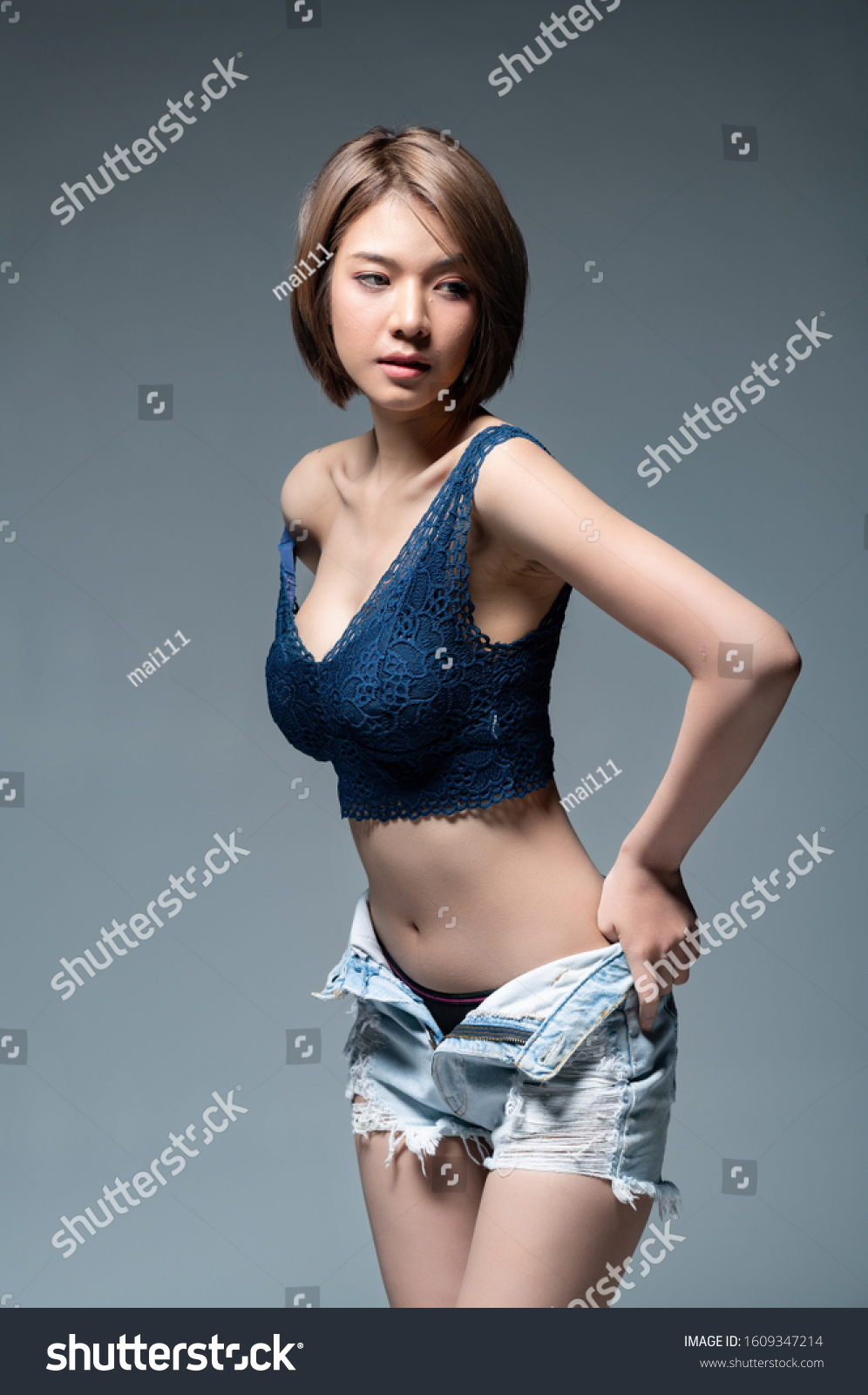 Sexy Asian Lady