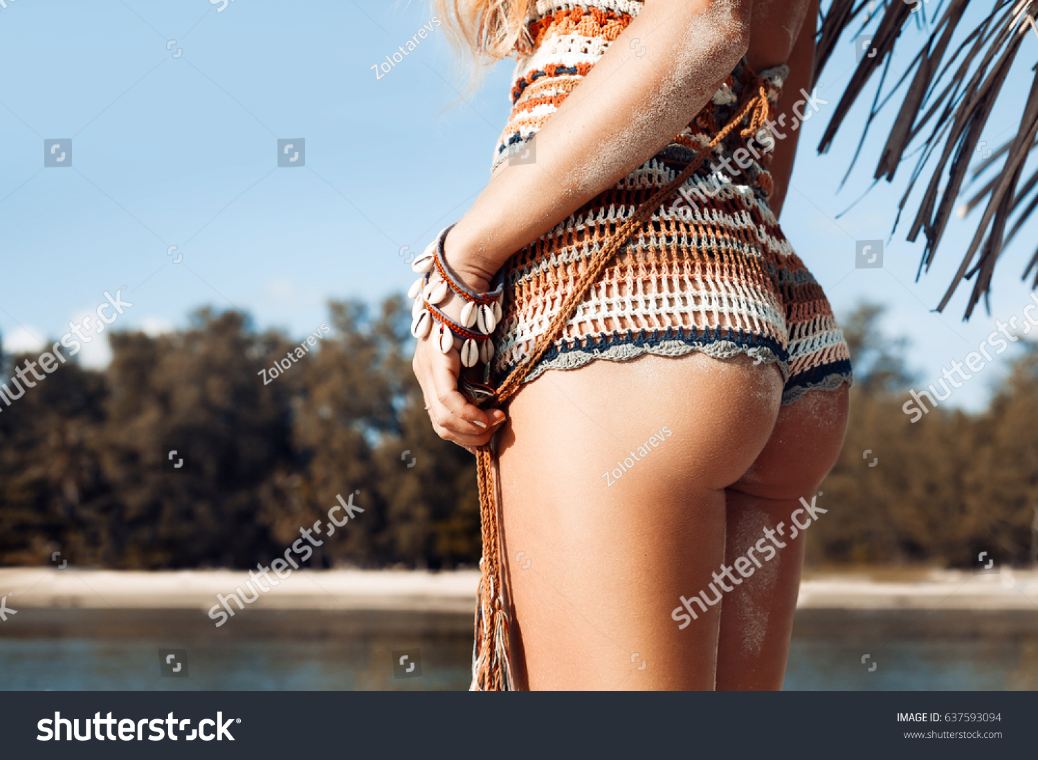 Sexy Buttocks Bikini On Sea Background Foto Stock Shutterstock