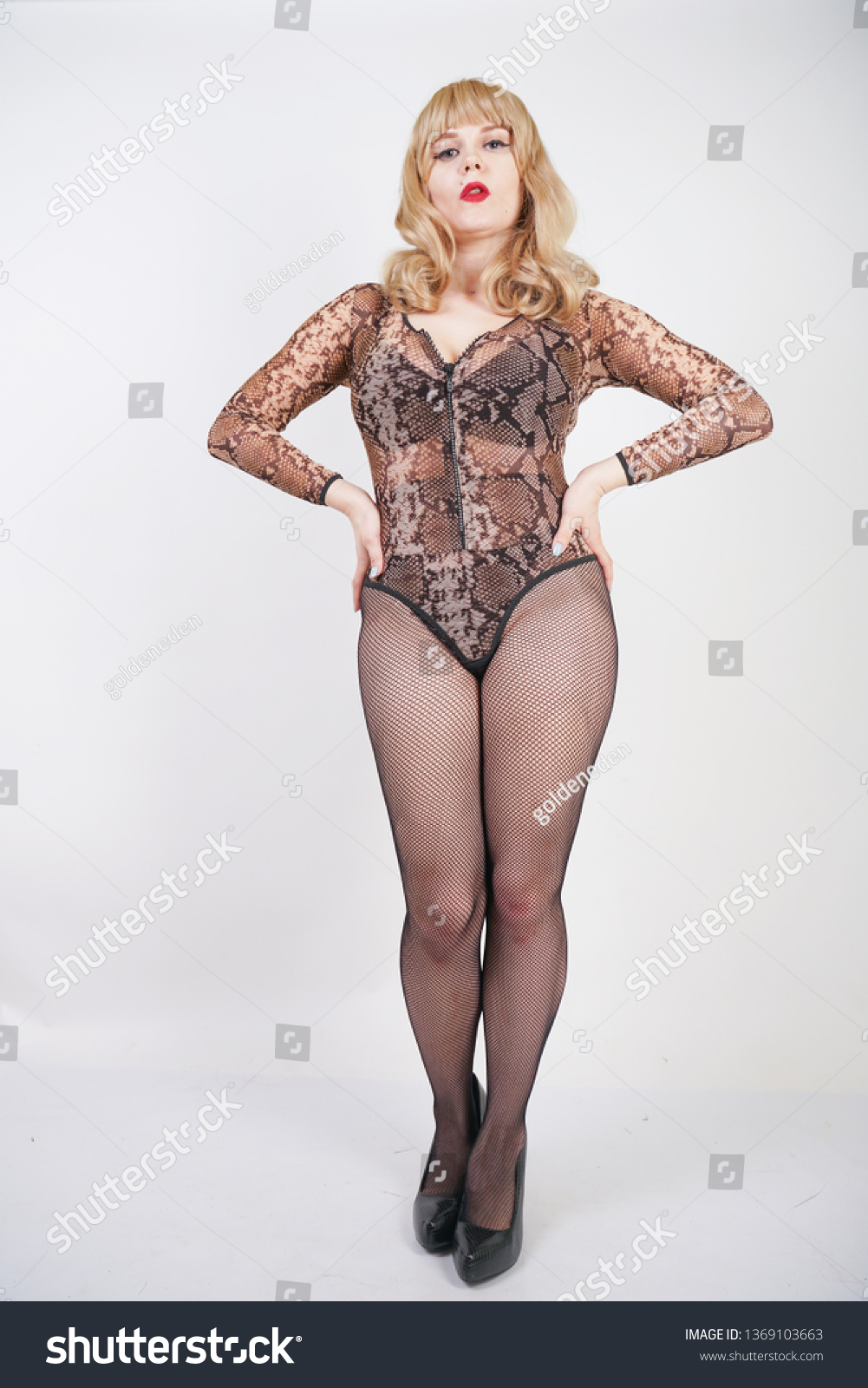 Curvy wife sexy lingerie pantyhose