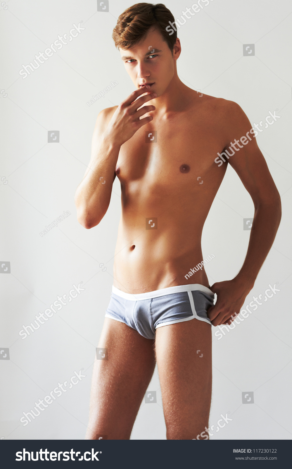 Celebrity Men Get Naked Massage Pic