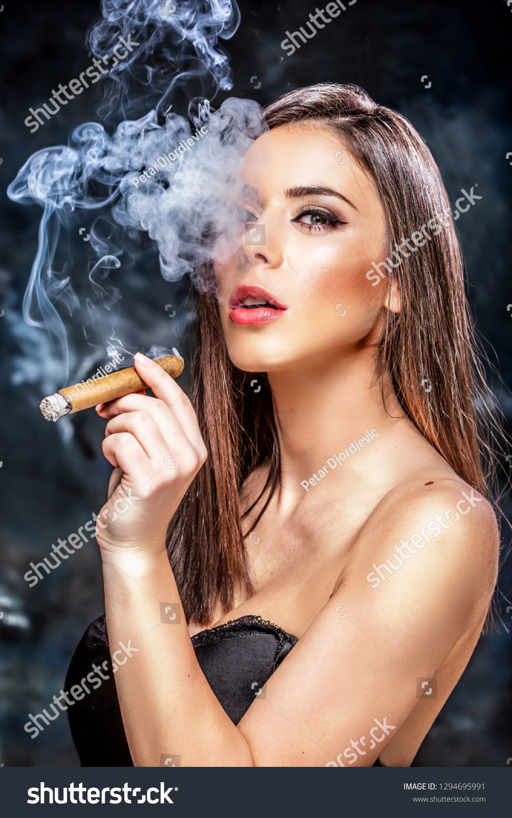 Cigar Smoking Babe Shows It All