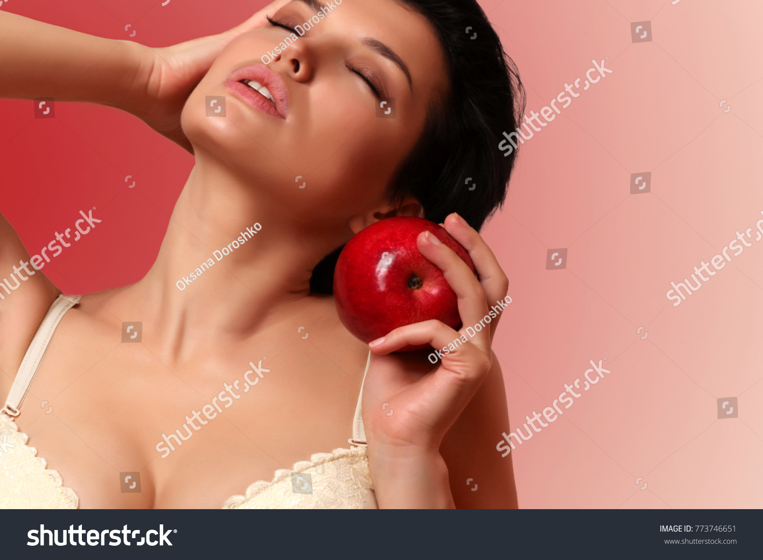Twitter Boobs Oksana Chucha naked photo 2017 in bikini Boobs Oksana Chucha naked photo 2017