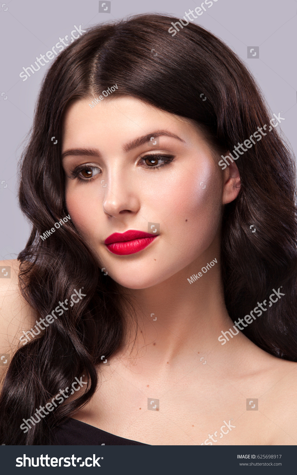 Sexy Girl Long Shiny Wavy Hair ภาพสต็อก 625698917 Shutterstock