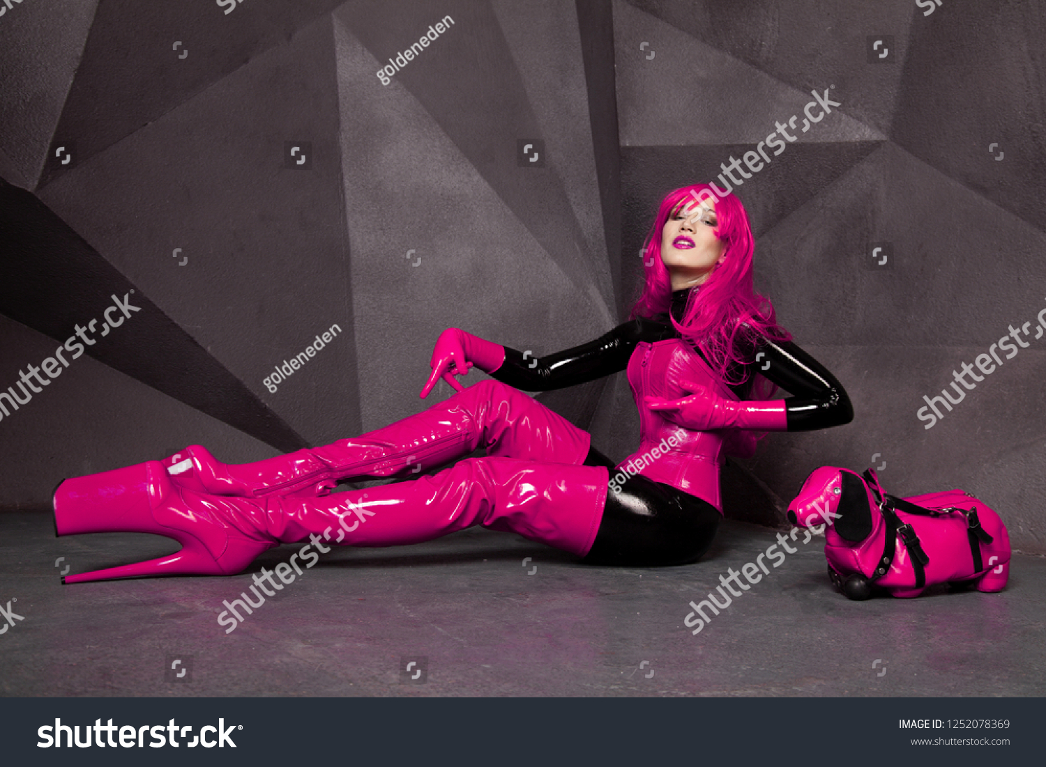 Thigh Boots Bilder Stockfotos Und Vektorgrafiken Shutterstock 