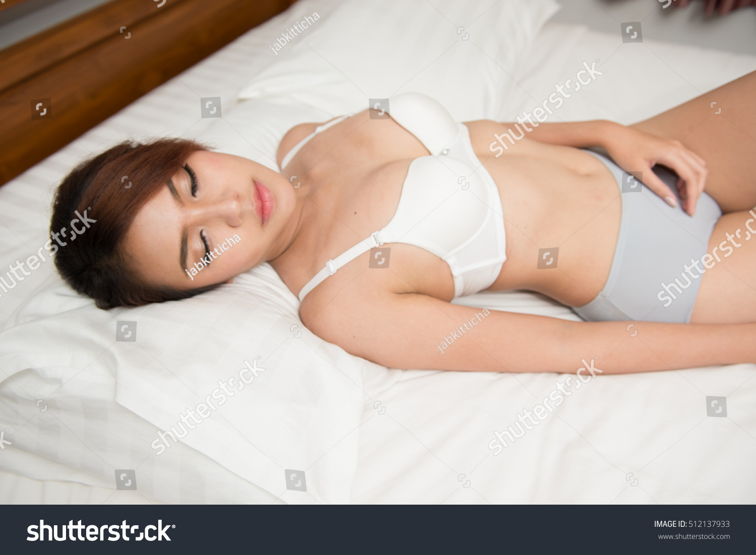 Sexy Model Posing Lingerie库存照片512137933 Shutterstock