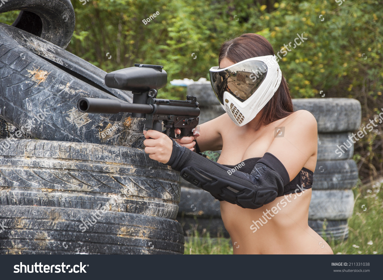 Girls narked with paintball guns