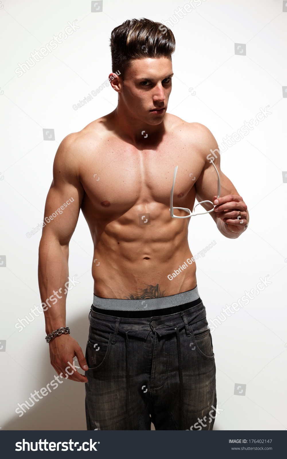 Sexy Portrait Very Muscular Shirtless Male 스톡 사진 176402147 Shutterstock