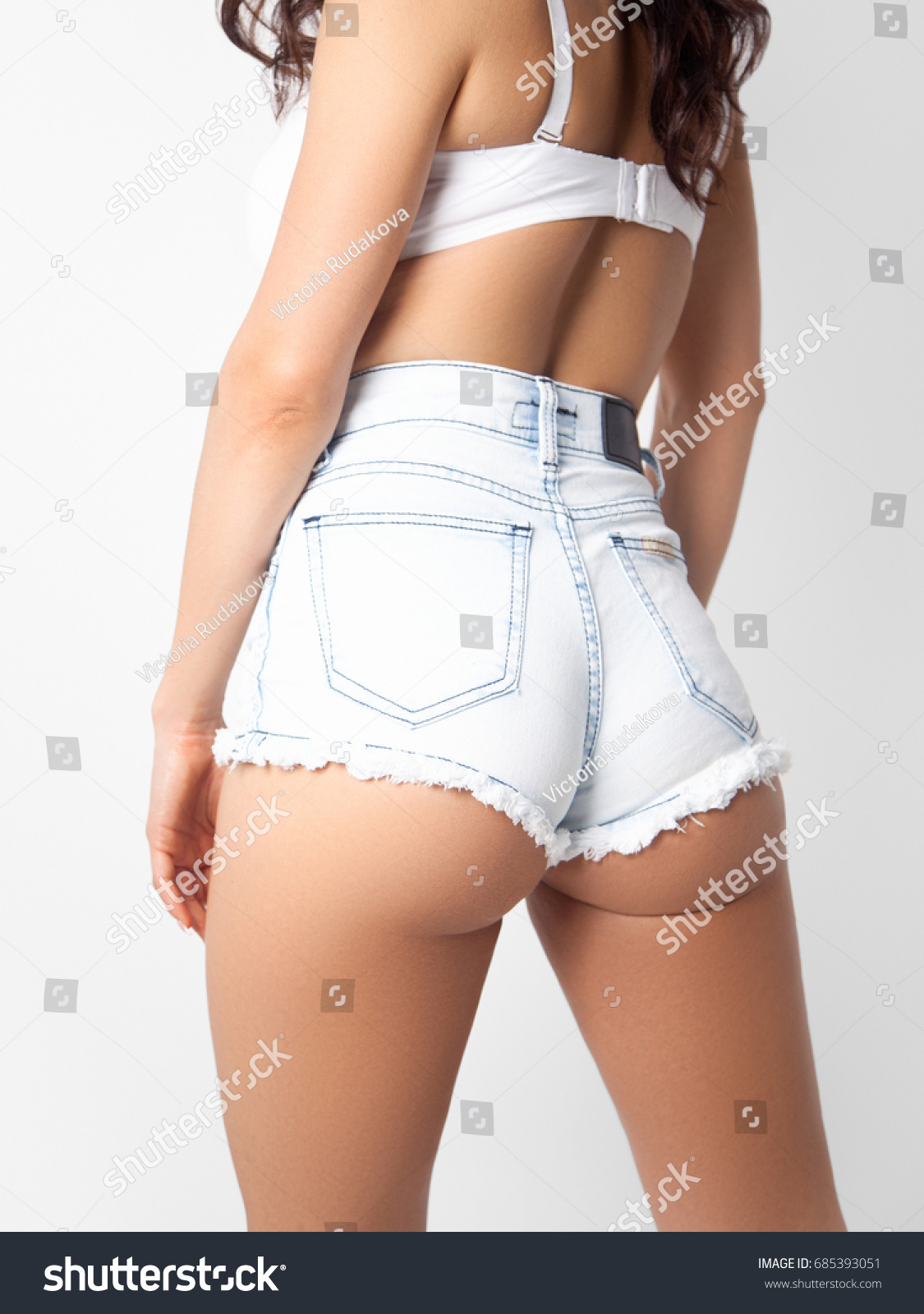 Schönheit in sexy Shorts