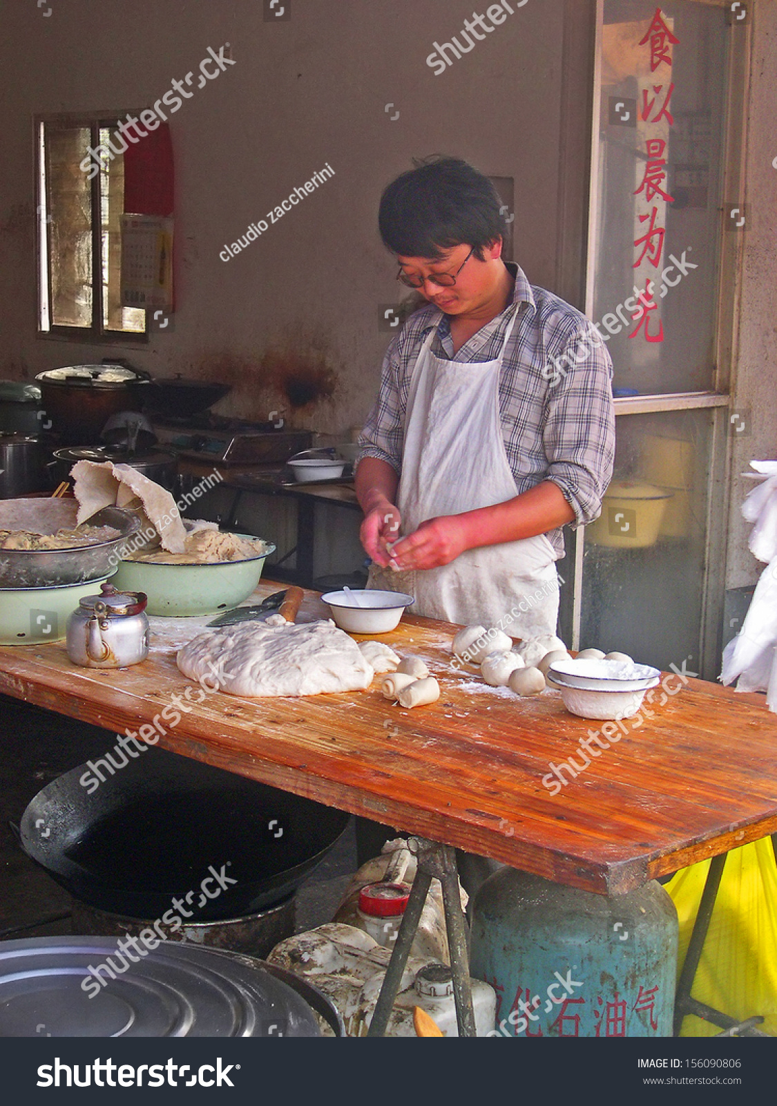 Shanghai China October 30 Man Preparing Stock Photo Edit Now